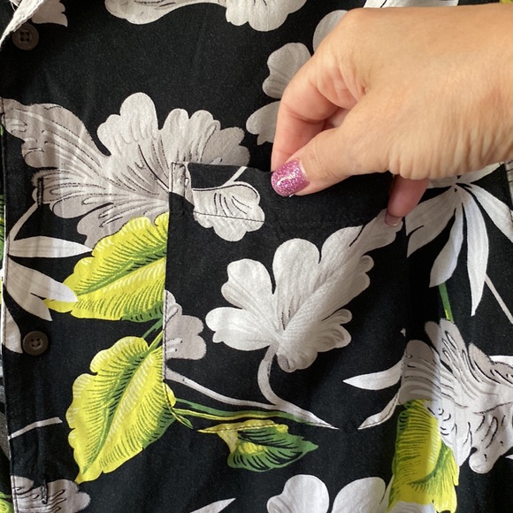 George men’s leaf print on black button up 💯Rayon chest pocket s/s shirt 2XL 🌞 - Picture 4 of 12